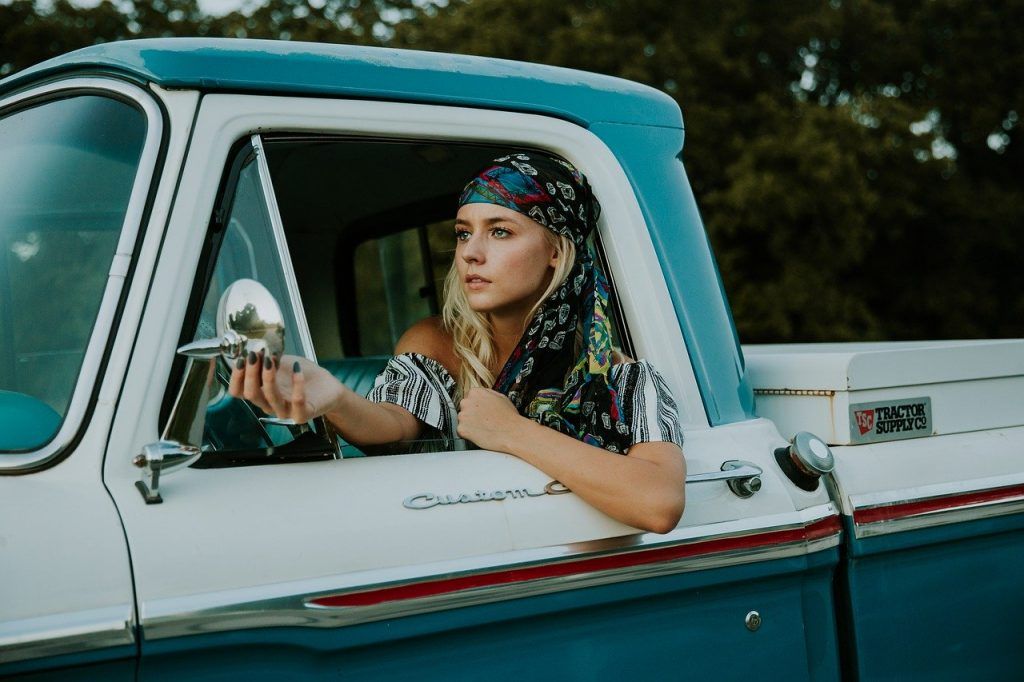 How young drivers can keep their insurance rates low